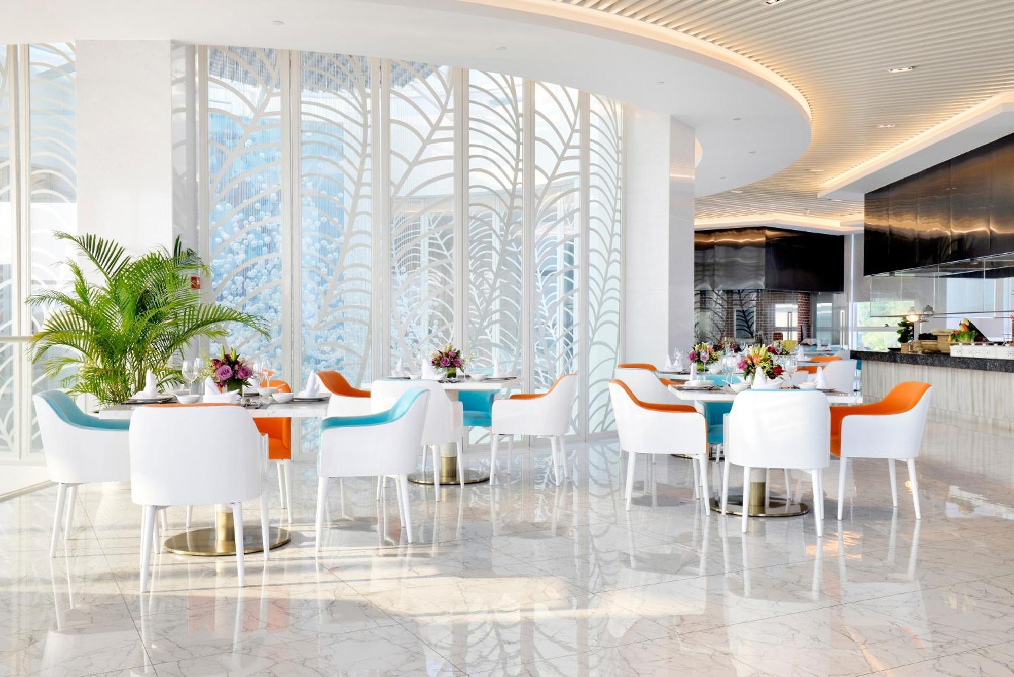 Palace Resort Yalong Bay Sanya Exterior photo
